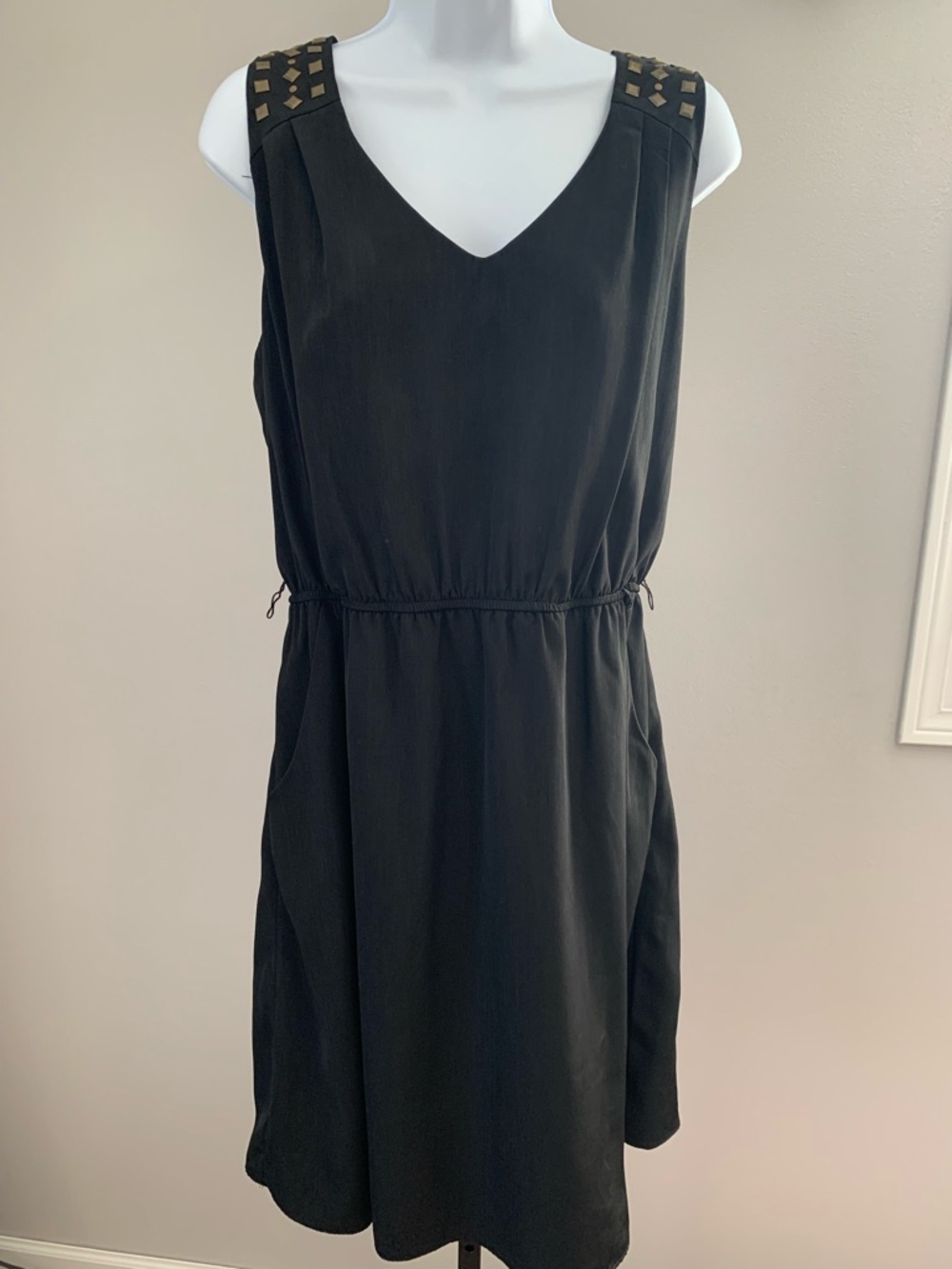 Studio Y Black Sleeveless V-Neck Mini Dress with Studded Shoulders